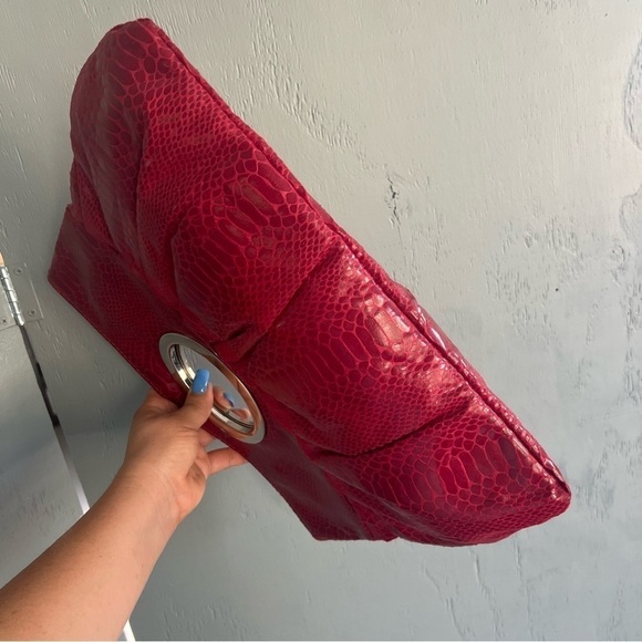 Vintage Express Red Faux Leather Clutch Snake Skin Snap Handle Bag - Picture 2 of 7